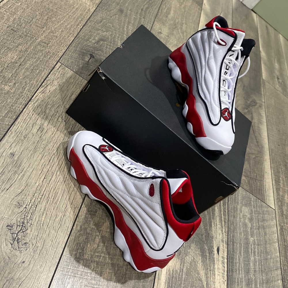 Jordan pro strong gs